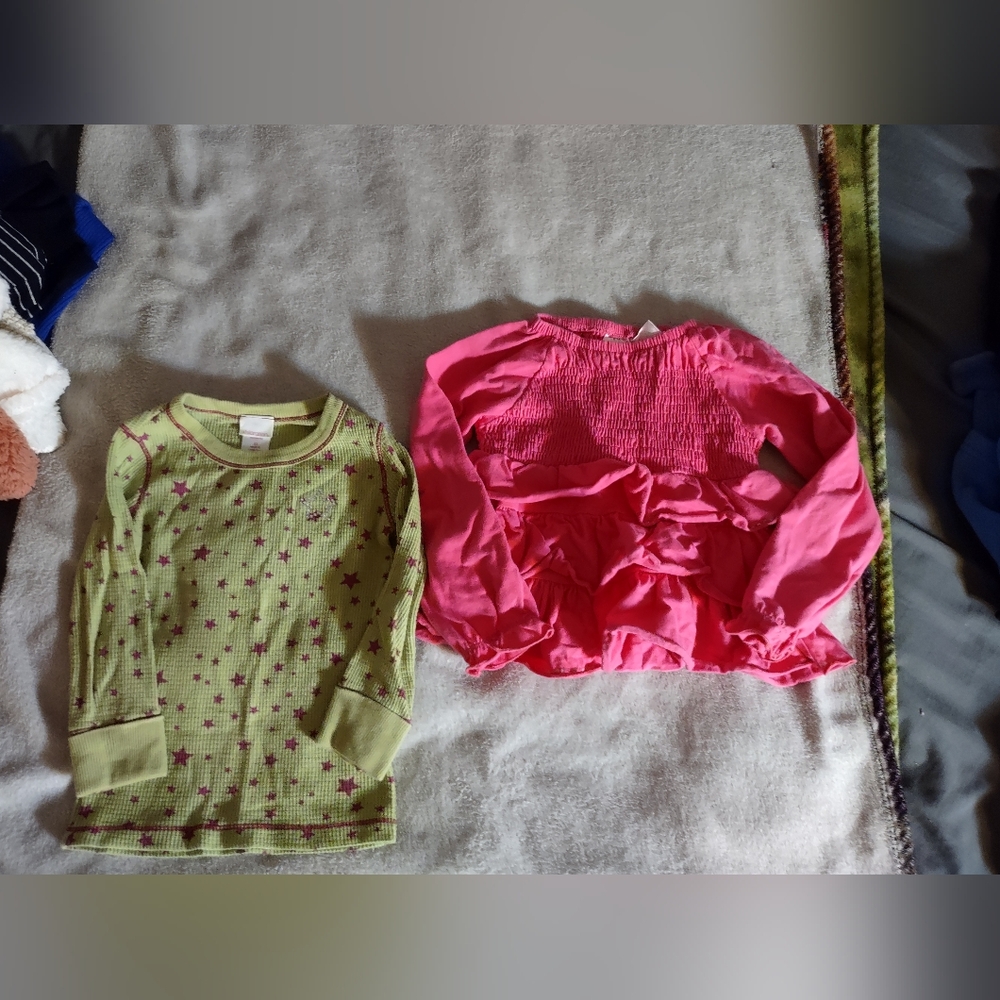Bundle Of (2) Star Print Long Sleeve Shirt & Pink Ruffle Top/Size XS (Girls)